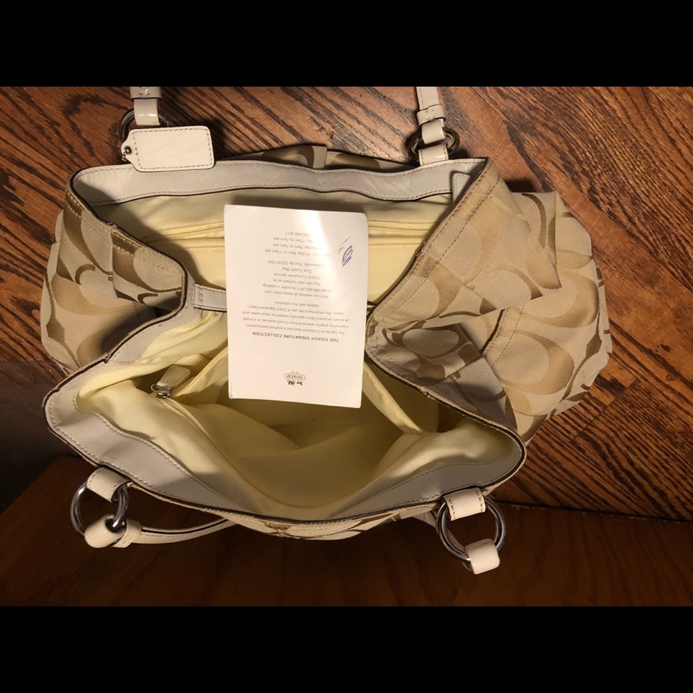 Coach Gabby Signature bag